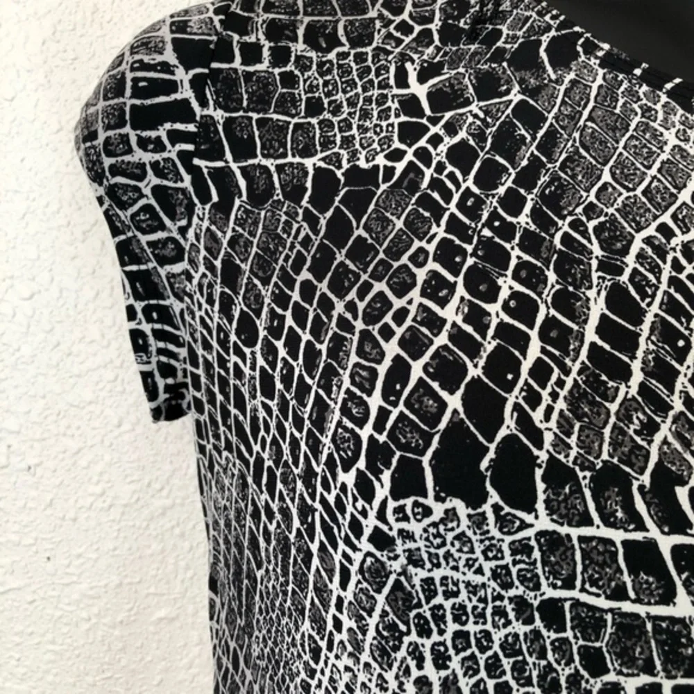 💜💜 Black and White Dress Womens Size M
